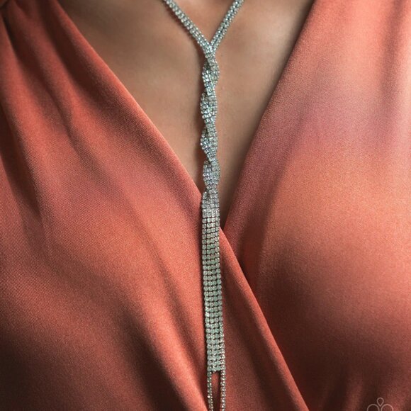 Paparazzi - Impressively Icy - White Necklace - Life of the Party Exclusive - Picture 1 of 6
